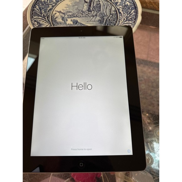 Apple iPad 4 - 4th Gen 9.7" with Retina Display 16GB WIFI - Refurnished
